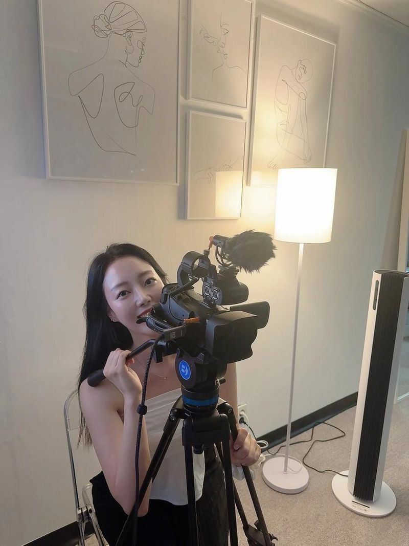 “애정하는 쌤의 공간”…윤다영, 맑은 웃음→잔잔한 설렘 전했다 / 배우 윤다영 인스타그램