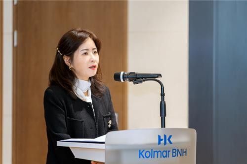 ‘콜마비앤에이치’ 29.96% 급등 상한가…지분 경쟁 격화에 52주 신고가