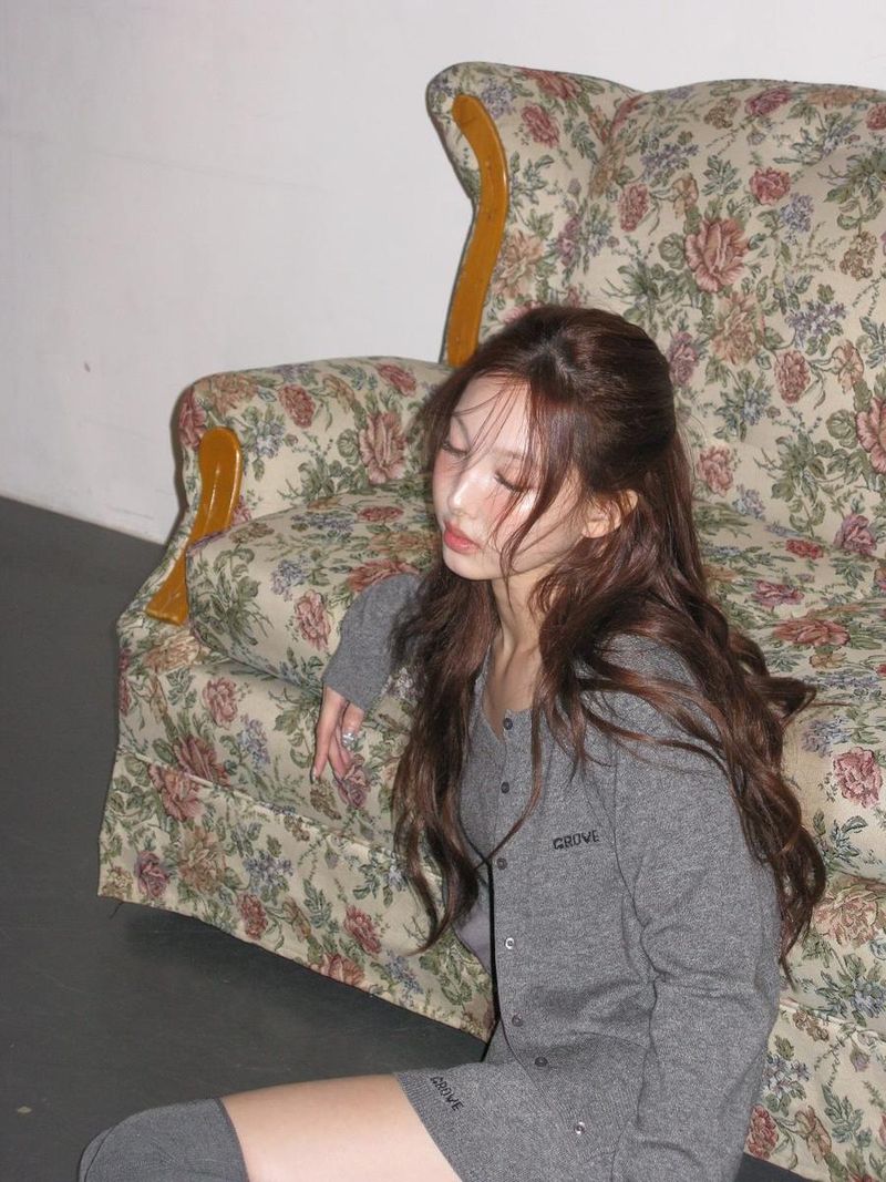 “쓸쓸함 머문 오후”…나연, 차분한 시선→가을 감성 폭발 / 걸그룹 트와이스 나연 인스타그램