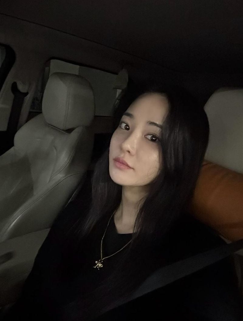 “완전 뒷북 사진”…이주연, 가만한 여름 속→청초한 아우라 / 배우, 가수 이주연 인스타그램