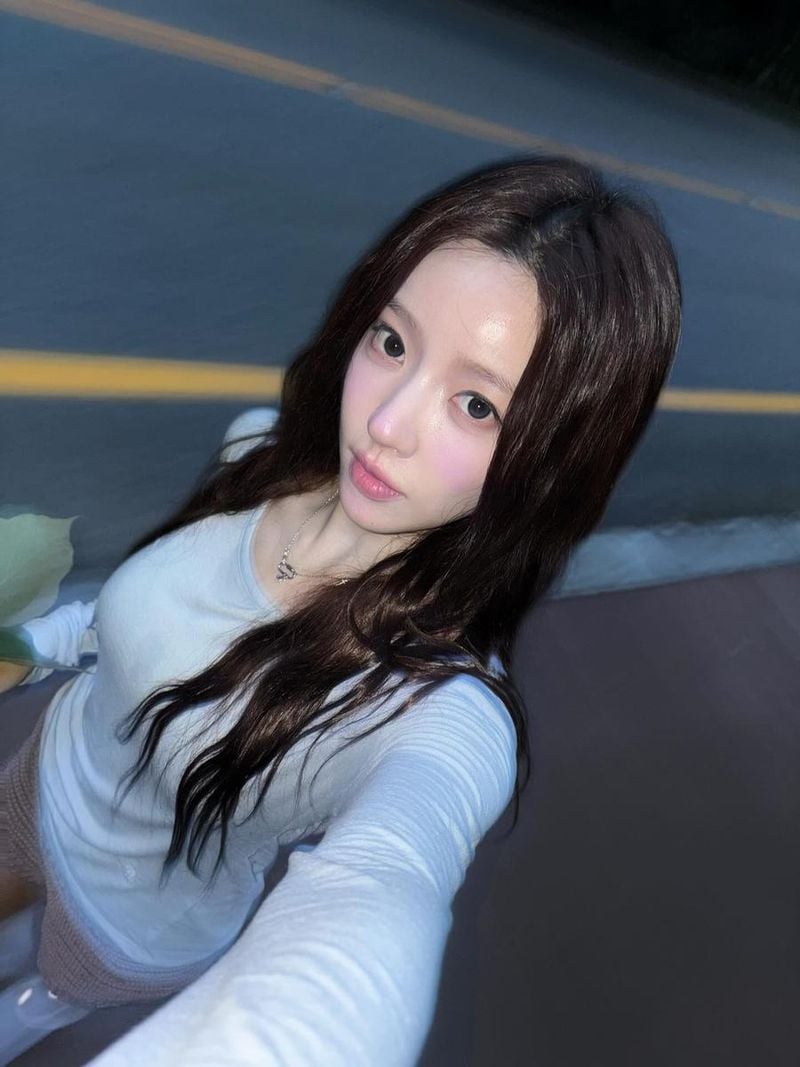 “같이 쓸래라고 속삭이듯”…홍지윤, 여름 저녁길→잔잔한 설렘 자아내 / 배우 홍지윤 인스타그램