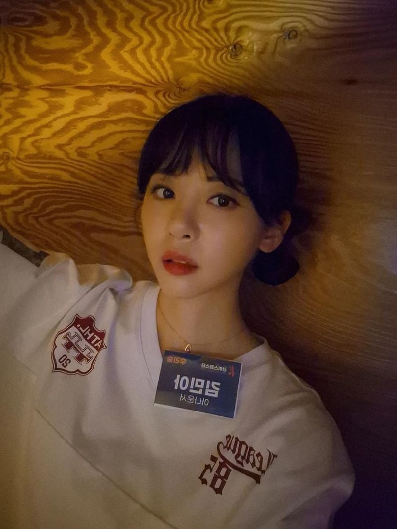 “길을 걷는데 사람들이 자꾸 쳐다봤다”…김민아, 무심한 셀카 속 여름의 농도→도시 감성 깨운 순간 / 방송인 김민아 인스타그램