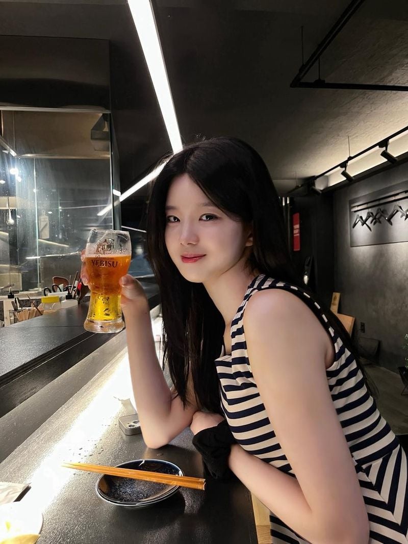 “가벼워진 머리만큼 발걸음도”…이제연, 여름밤 경계 허무는 미소→청량한 여운 / 하트페어링 출연자 변호사 이제연 인스타그램