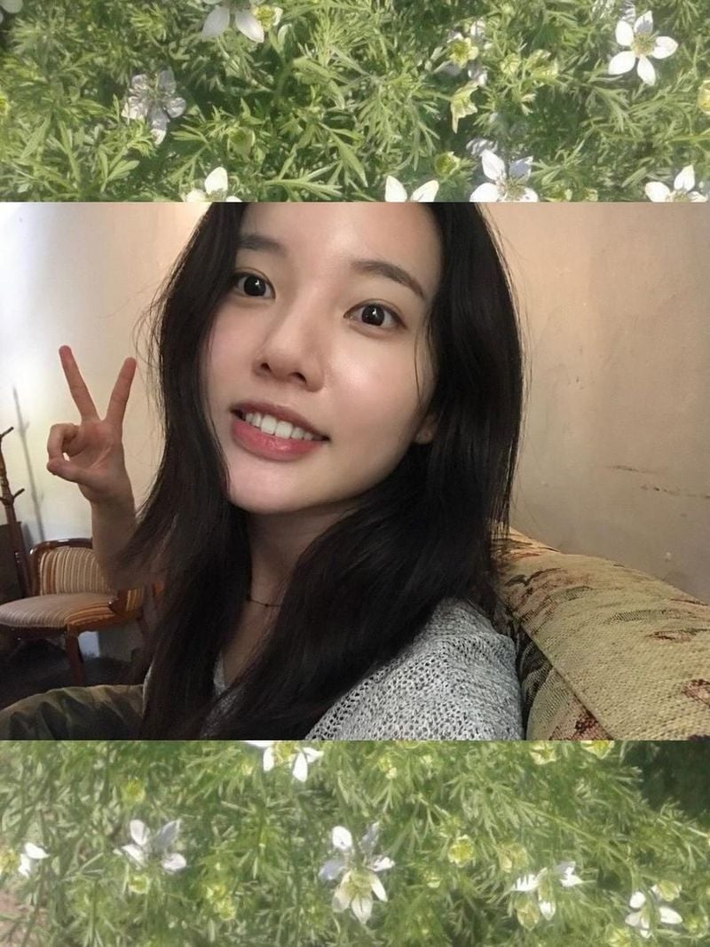 “초록빛 여름 끝에서”…이수진, 미소 속 평온→여운 깊은 일상 / 걸그룹 위클리 이수진 인스타그램