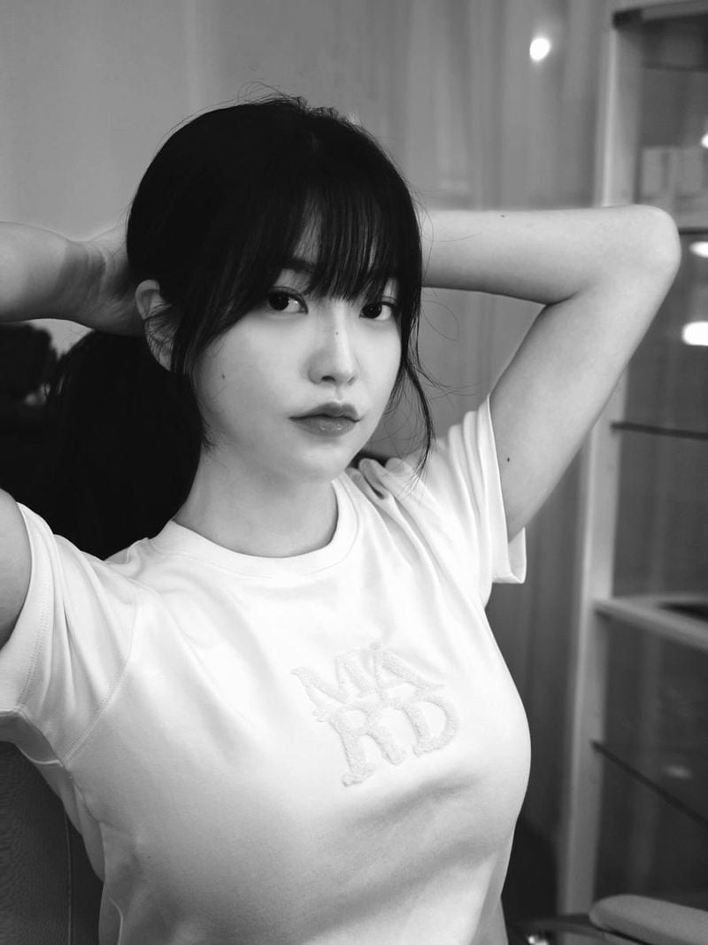 “Go baby with my new bangs”…예리, 여름밤의 낯선 자신감→시선 압도 / 걸그룹 레드벨벳 예리 김예림 인스타그램