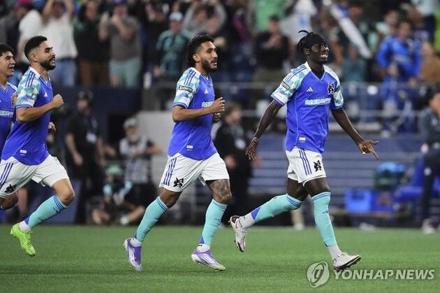 “승부차기 혈투 끝 4-3 승리”…시애틀, 푸에블라 꺾고 리그스컵 4강 진출 / 연합뉴스