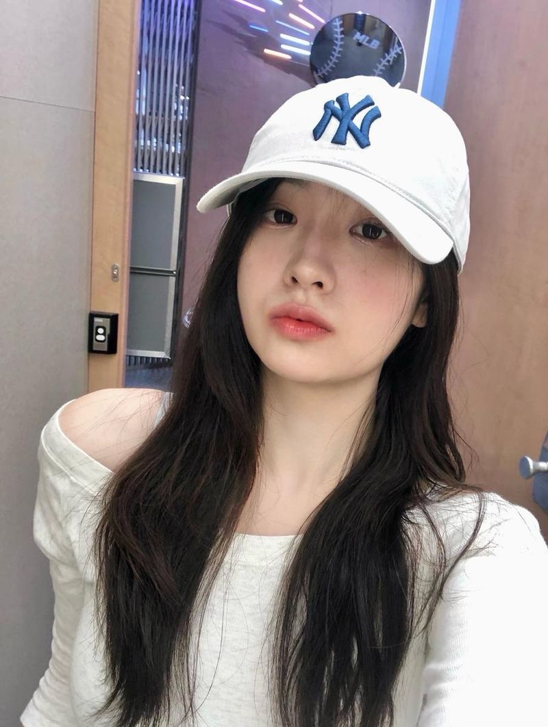“도시에서도 시원하게 여름나기”…이혜원, 내추럴 무드→청량한 셀카 / 환승연애3 출연자 영어강사 이혜원 인스타그램