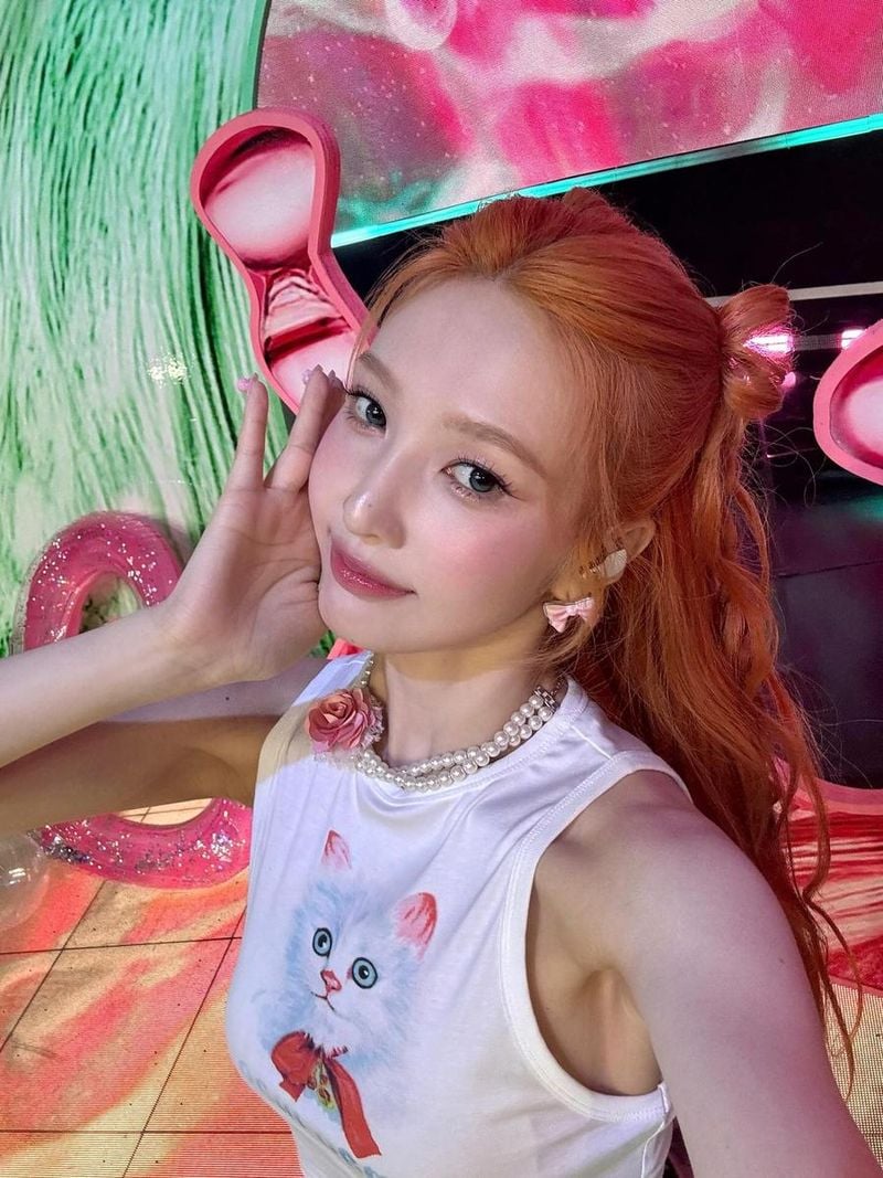 “오늘도 러비들 덕분에 행복해요”…조이, 몽환적 무드→빛나는 여름 셀카 / 걸그룹 레드벨벳 조이 박수영 인스타그램