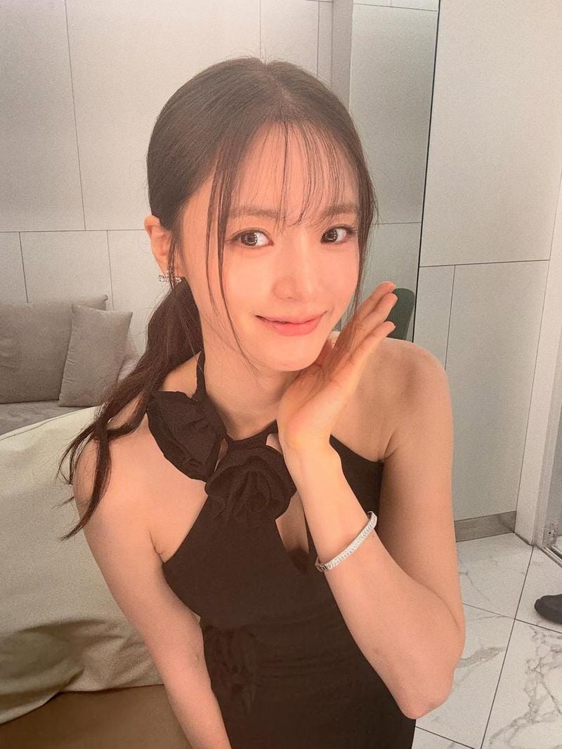 “그리고 오늘 오랜만의 드레스-업을 위해”…고보결, 우아한 미소→새로운 계절의 설렘 / 배우 고보결 인스타그램