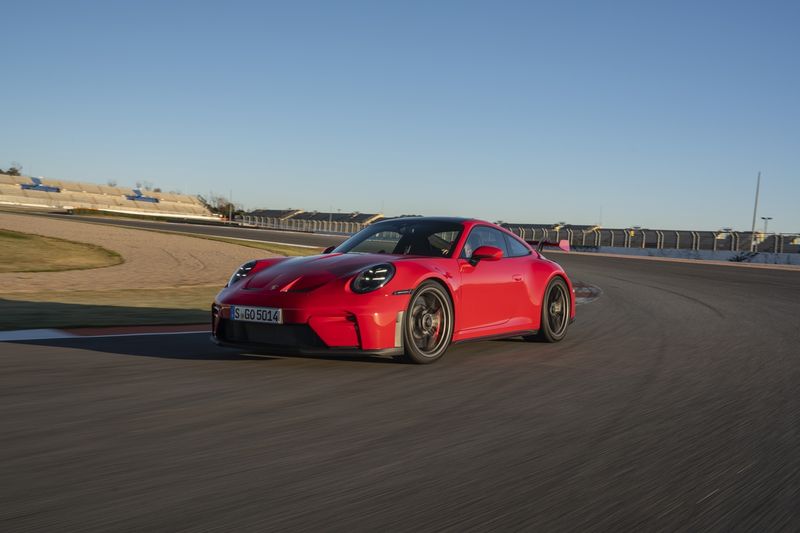 트랙·도로를 아우르는 진화…포르쉐 911 GT3, 퍼포먼스 혁신→국내 시장 주목