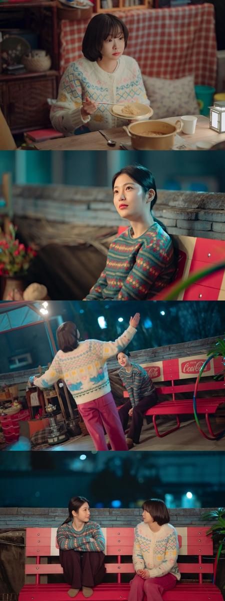 “꿈을 나누는 청춘의 빛”…김다미·신예은, ‘백번의 추억’ 옥상 우정→성장기 기대