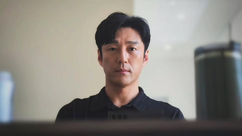 “깊어지는 눈빛 속 여운”…지진희, 고요한 오후→성숙美 압도 / 배우 지진희 인스타그램