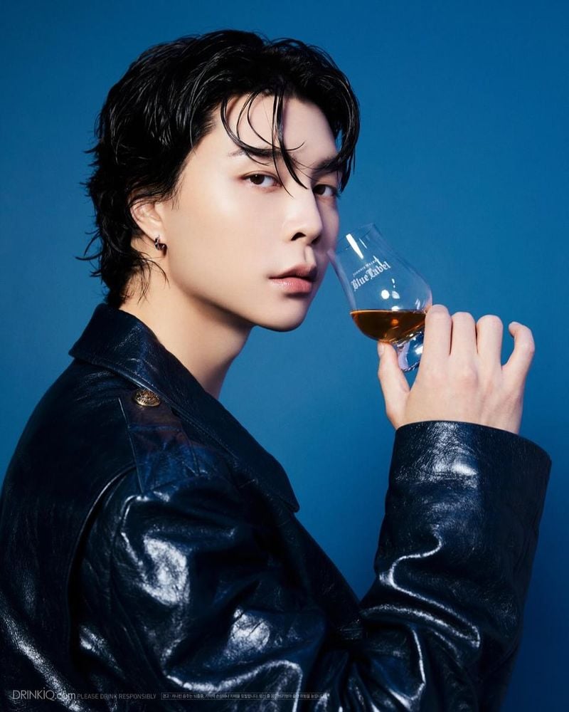 “성공의 순간을 음미하며”…쟈니, 푸른 아우라→강렬 무드 완성 / 그룹 NCT 쟈니 인스타그램