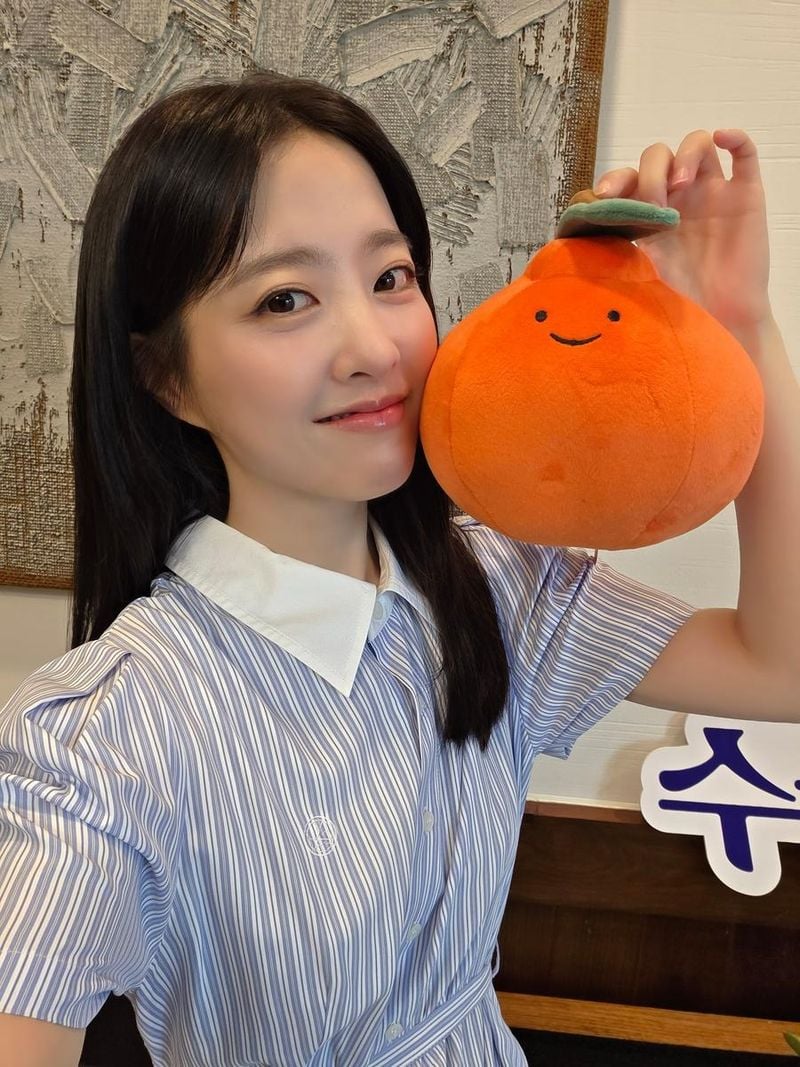 “삼다수 단어에 스며든 미소”…박보영, 청량 여름→귤 인형 품은 설렘 / 배우 박보영 인스타그램