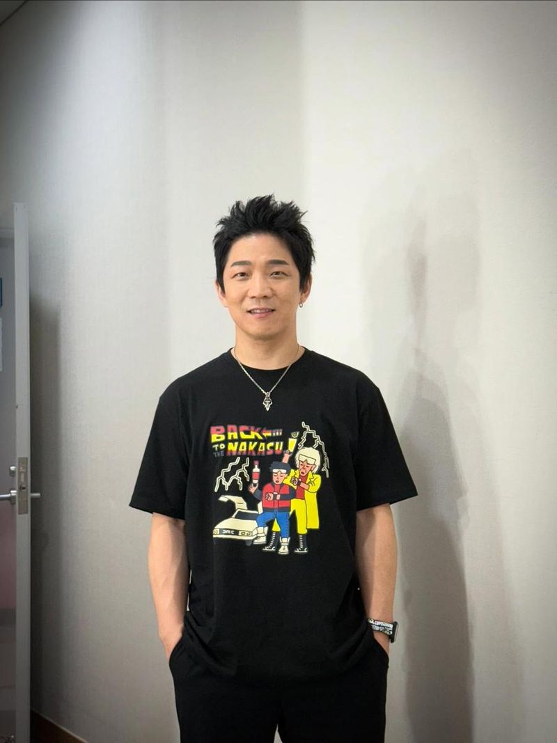 “Back to the Nakasu”…한경록, 여름 오후의 여유→개성 담은 티셔츠로 시선 압도 / 그룹 크라잉넛 한경록 인스타그램