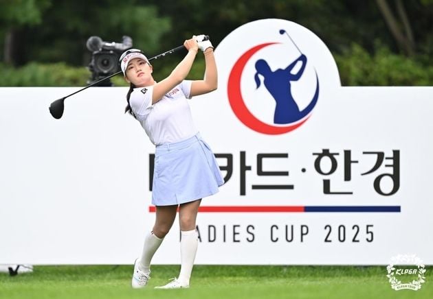 “후반 연속 버디 질주”…노승희, BC카드·한경 3R 공동 1위 등극 / 연합뉴스