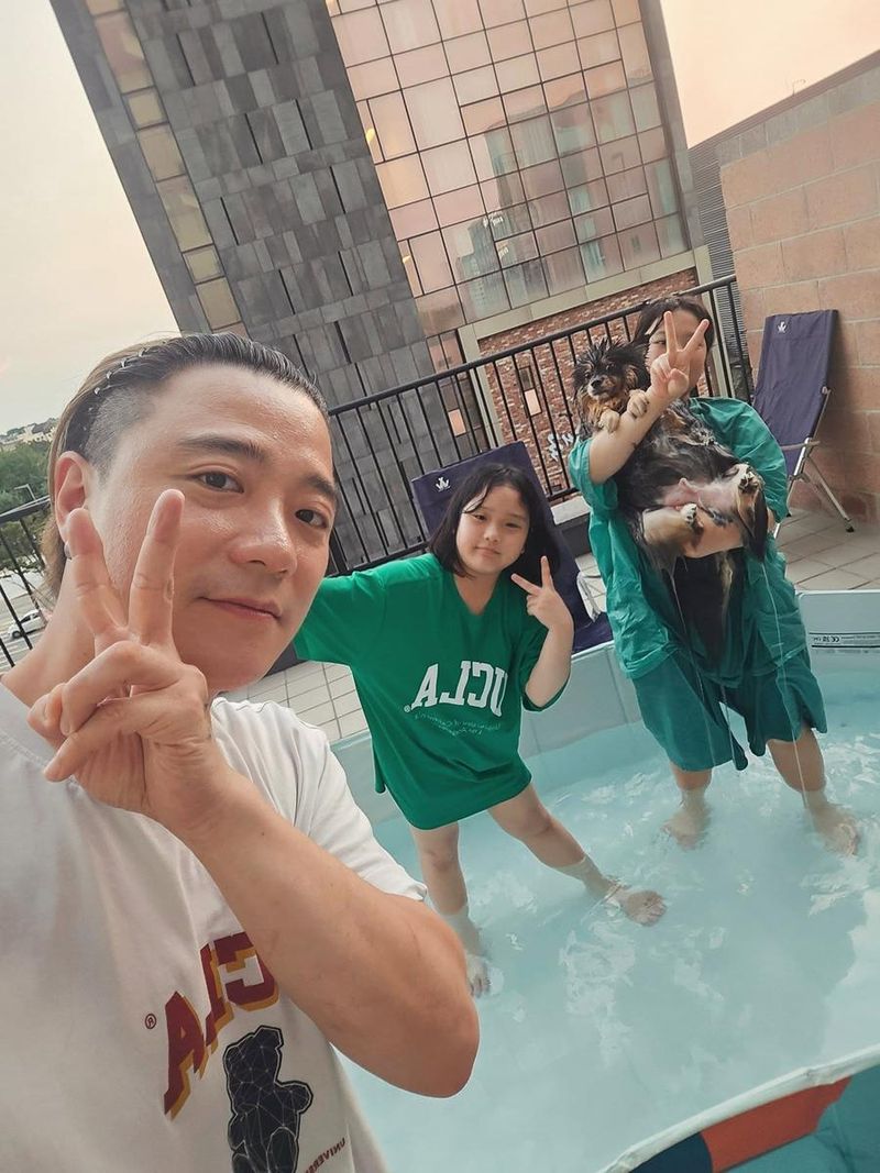 “하루의 온기를 담았다”…아웃사이더, 아이들과 여름 끝자락→따스한 가족의 시간 / 래퍼 아웃사이더 인스타그램