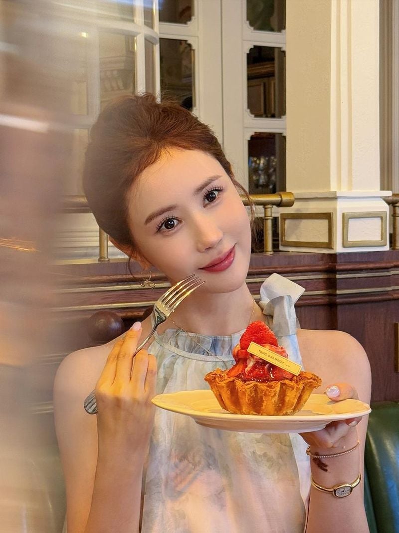 “치엔탄을 추천해요”…이다해, 초여름 감성→상하이에서 전한 달콤한 설렘 / 배우 이다해 인스타그램