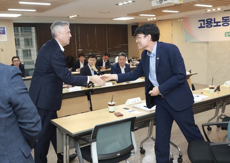 노란봉투법 논쟁…한국GM, 韓사업 존속 우려 확산→철수설 재현