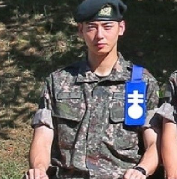 “차은우, 설거지 줄 선 훈련소 전설”...아스트로 윤산하도 놀란 적응기→웃음 속 진짜 성장 궁금증