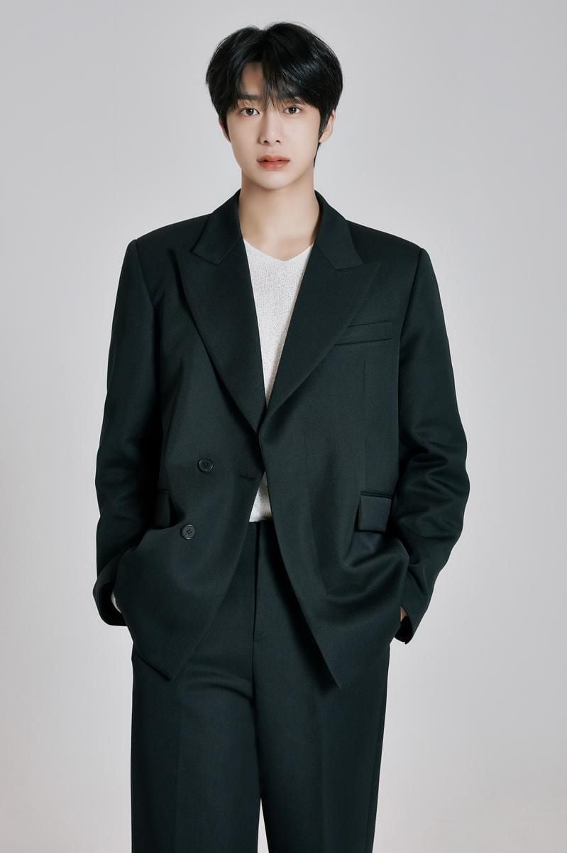 “몬스타엑스 형원, 광주 시구 데뷔”…첫 고향 마운드서 컴백 예고→데뷔 10주년 의미 더했다 / 스타쉽엔터테인먼트