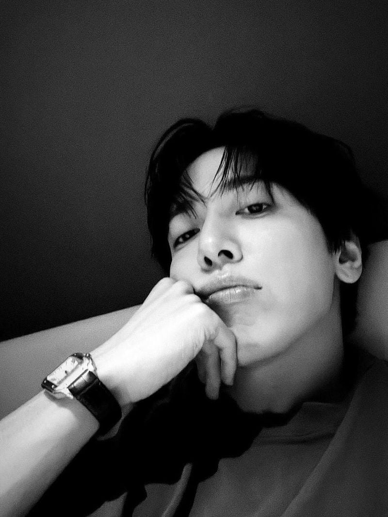 “느슨한 오후의 여운”…정용화, 고요한 표정→차분한 무드 / 그룹 씨엔블루 정용화 인스타그램