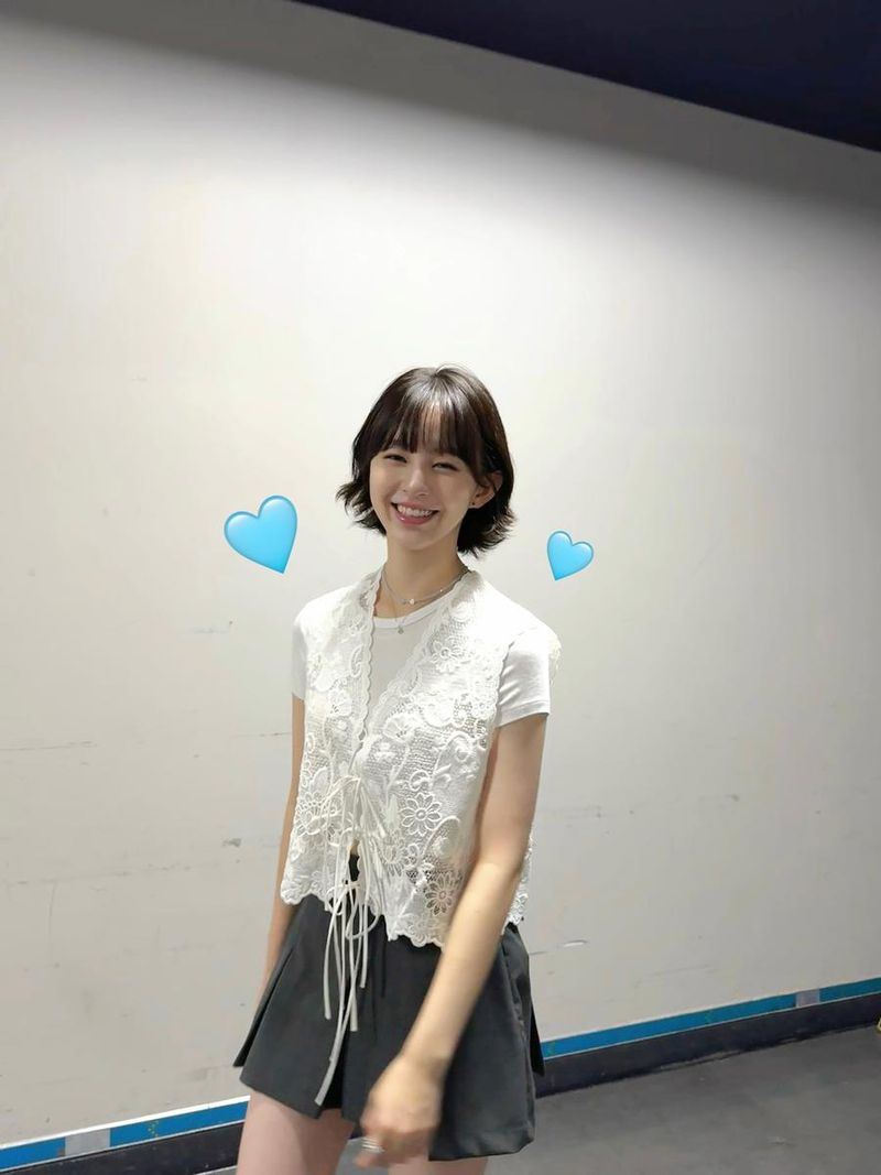 “풍요로운 마음 담아”…박지후, 환한 미소→여름밤 설렘 가득 / 배우 박지후 인스타그램
