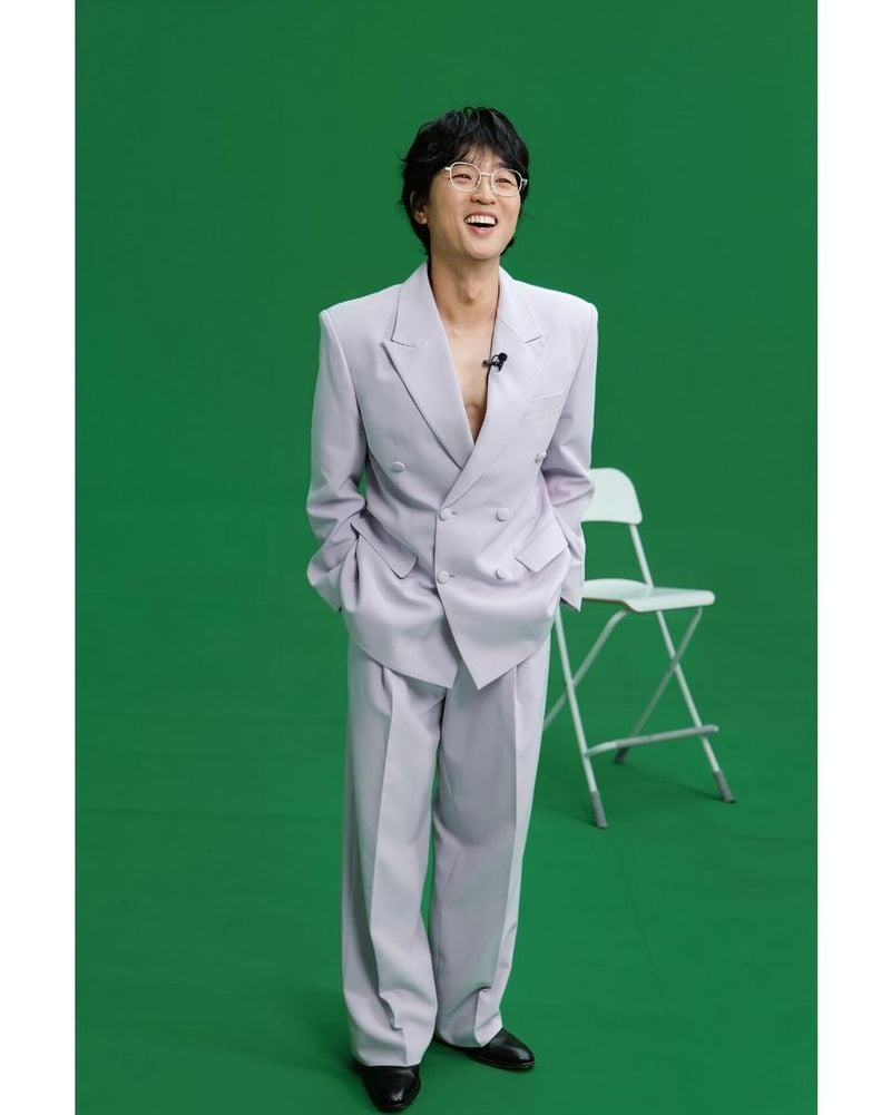 “오랜만에 건네는 반가움”…박창근, 환한 미소로→여름밤 온기 전달 / 가수 박창근 인스타그램