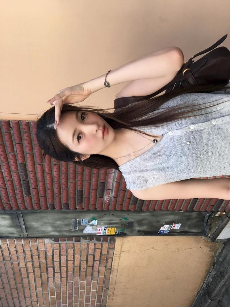 “뒤꿈치까지 닳은 하루”…소원, 여름 끝자락→차분한 청순미 / 걸그룹 여자친구 소원 인스타그램