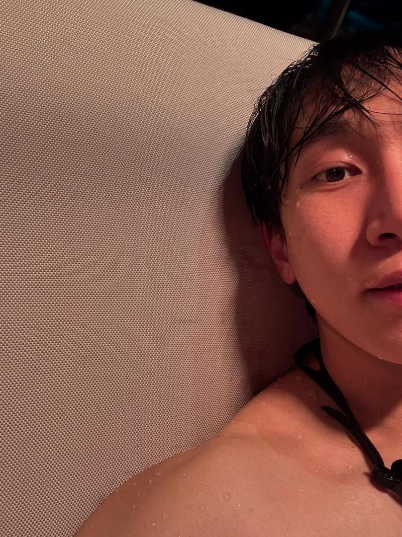 “수영으로 채운 여름”…서은광, 젖은 눈빛→자유의 순간 / 그룹 비투비 서은광 인스타그램