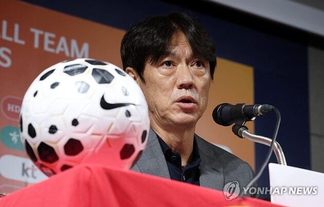 “카스트로프 첫 승선”…홍명보호, 독일출생 혼혈 MF로 새 바람 / 연합뉴스