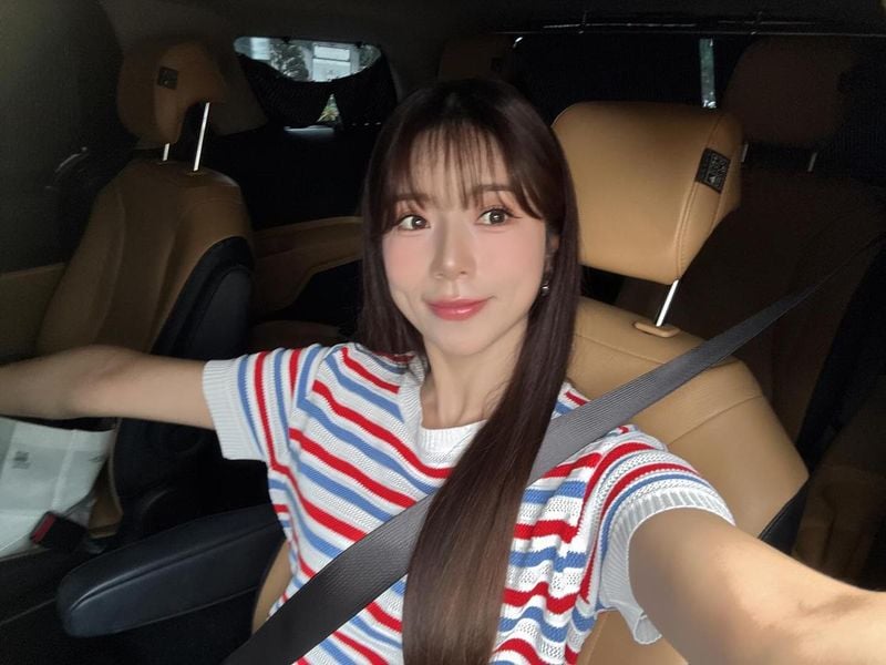 “오늘 녹화도 즐겁게”…양지은, 밝은 미소로 여름 오후→힐링 셀카 / 가수 양지은 인스타그램
