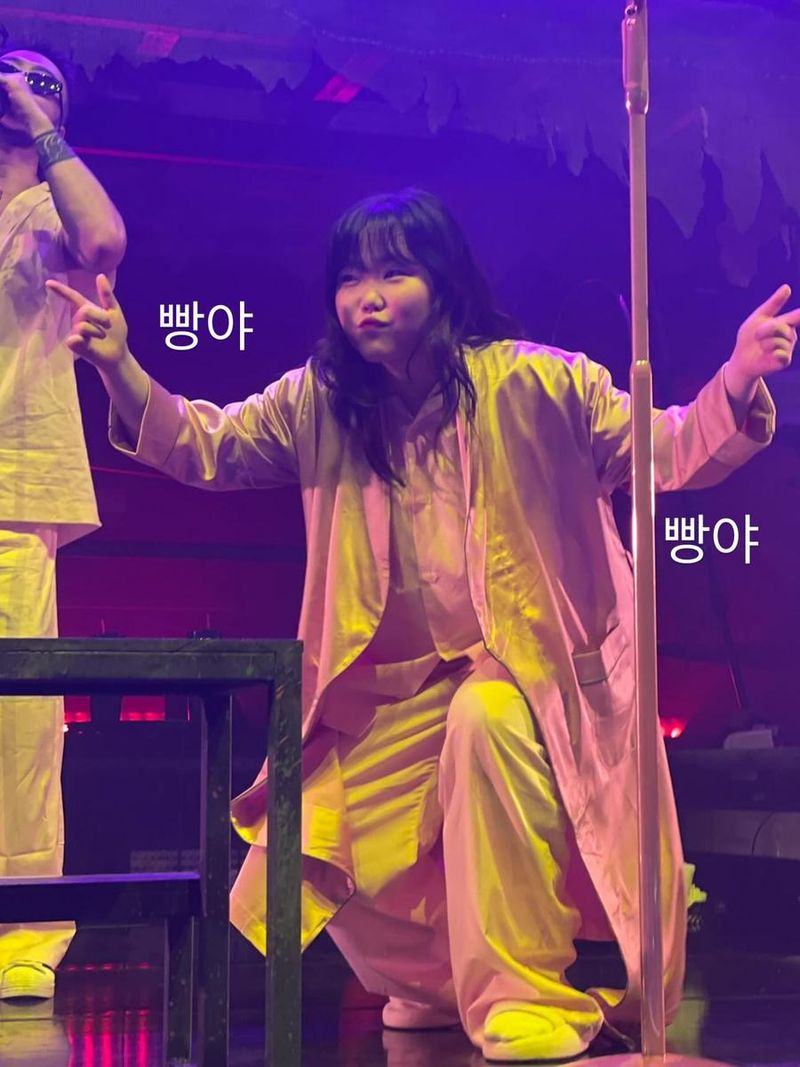 “자랑스러운 우리 악동들”…이수현, 빛나는 무대 뒤 애틋함→여운 가득한 작별 / 악뮤 이수현 인스타그램