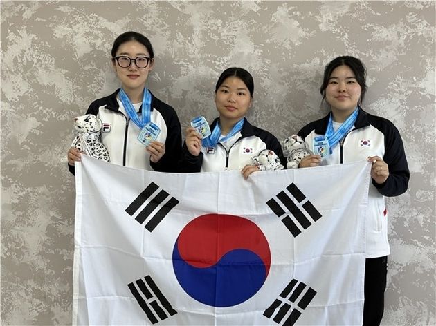 “양지인·오예진 은메달 합작”…아시아사격선수권 25m 권총 단체전 은메달 / 연합뉴스