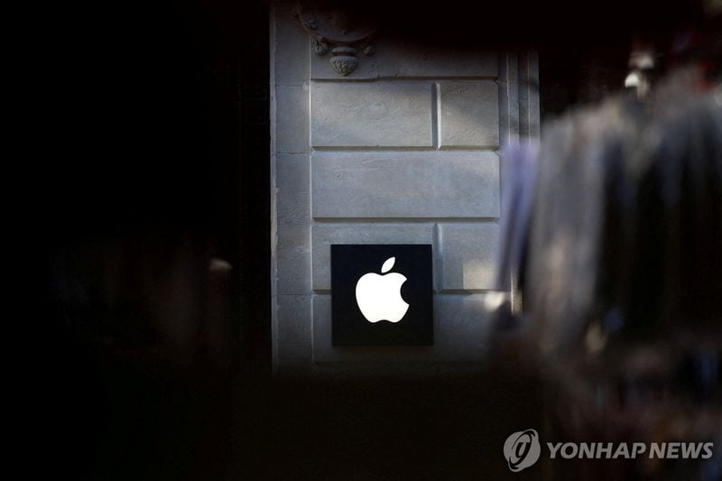 애플, AI 스타트업 ‘미스트랄’·‘퍼플렉시티’ 인수 내부 논의…수십억 달러 비용 부담