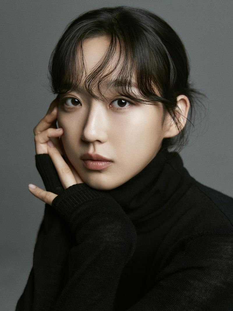 “한지현, 스크린 속 또 다른 청춘”…‘메이드 인 이태원’ 주연→진짜 변신 / 초록뱀엔터테인먼트