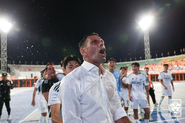 “추가시간 대역전”…전북 현대, 티아고·츄마시 극장골로 코리아컵 결승행 / 연합뉴스