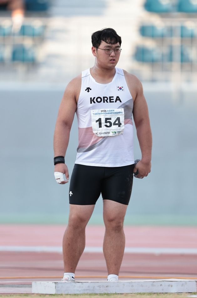 “20m29 신기록 경신”…박시훈, 한중일주니어대회 투포환 우승 / 연합뉴스