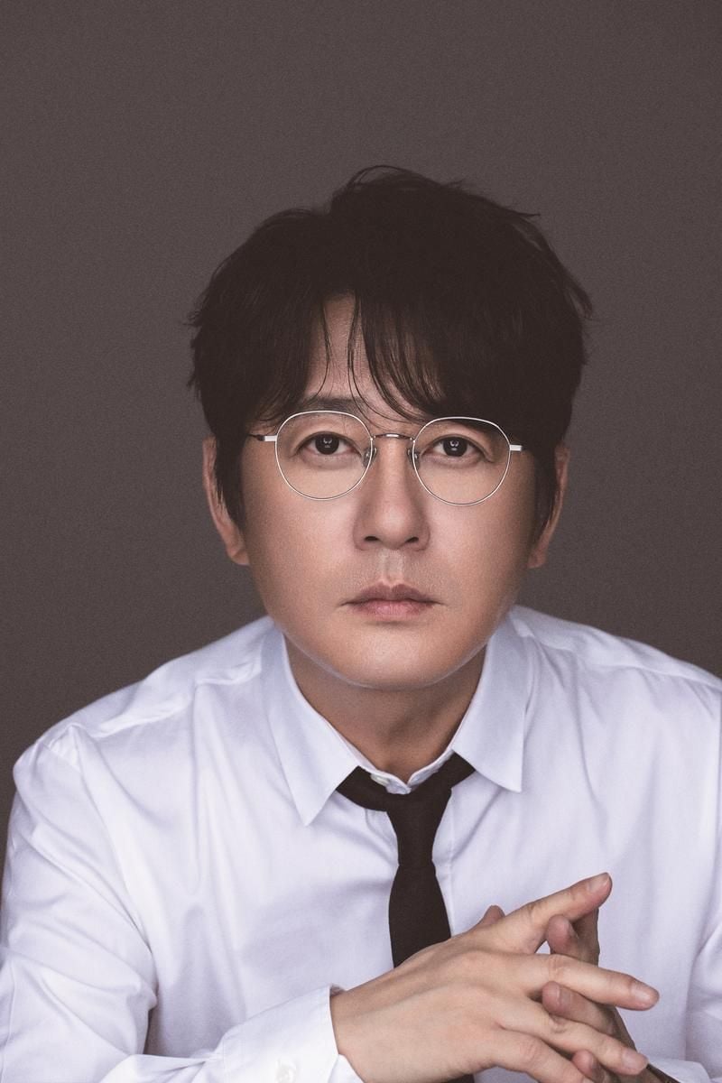 “35년의 진심, 다시 완성된다”…신승훈, ‘SINCERELY MELODIES’로 10년 만에 귀환→팬들 설렘 / 도로시컴퍼니