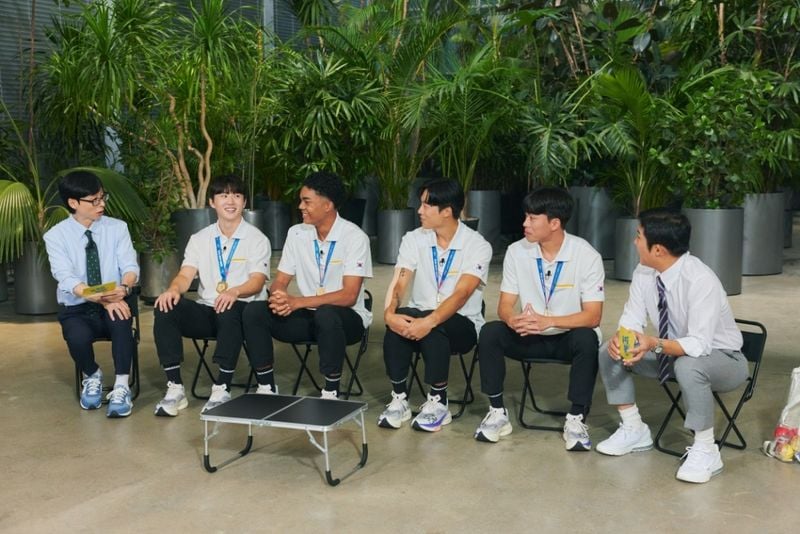 “운이 좋았다”…빌 게이츠, ‘유 퀴즈 온 더 블럭’서 밝힌 기부 철학→토크쇼가 만든 울림