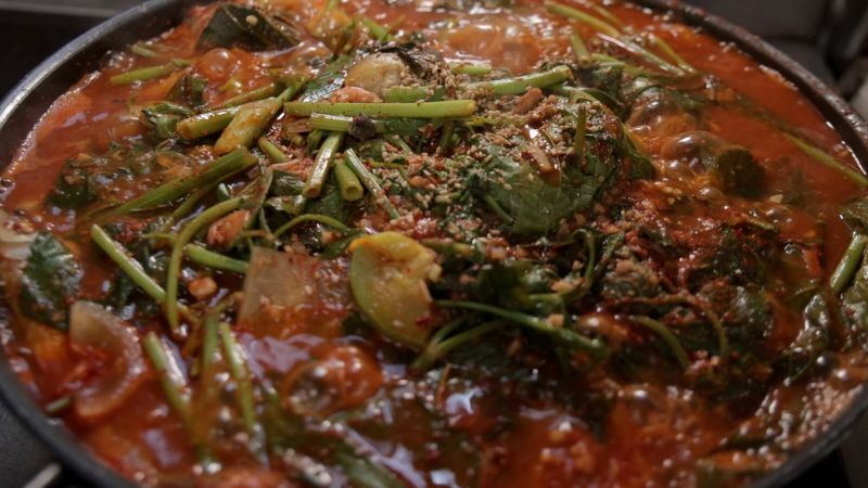 흐르는 강 따라 쌓인 밥상의 기억…‘한국인의 밥상’ 어부 이형배, 물돌이마을의 이웃→맛과 인생을 담다 / KBS