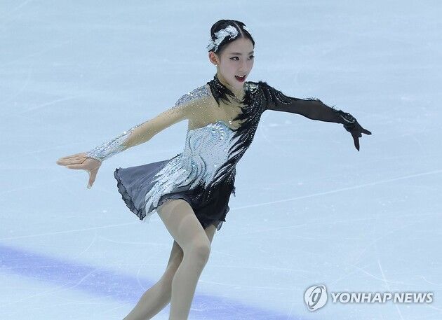 “트리플 점프 모두 성공”…김유재, 주니어 그랑프리 쇼트 5위 62.52점 / 연합뉴스