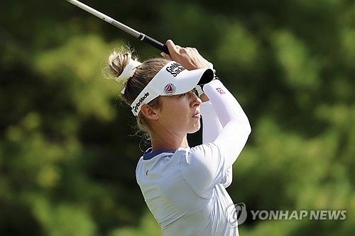 “버디 7개 새 퍼터 효과”…코르다, FM 챔피언십 5언더파 / 연합뉴스