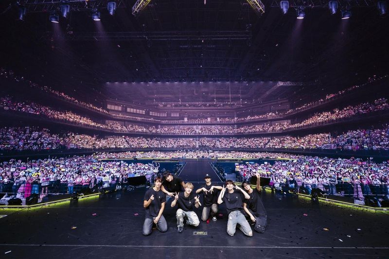 “몬스타엑스, 일본 무대의 환호 다시 품었다”…완전체로 10주년 성장 담아→9월 ‘더 엑스’ 컴백 예고 / photo by seitaro tanaka photo office
