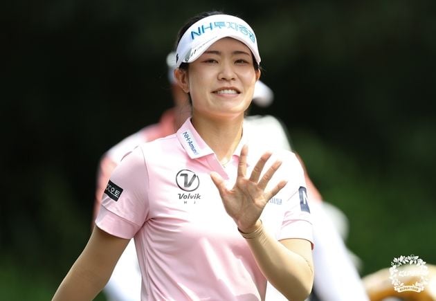 “버디 5개 집중력”…박민지, KG 레이디스오픈 1R 공동 3위로 20승 도전 / 연합뉴스