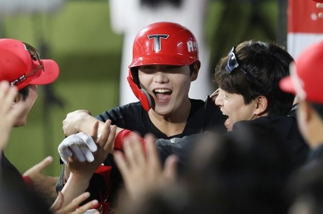“오선우 결승 3점포”…KIA, 네일 7이닝 1실점 힘입어 kt전 10-1 완승 / 연합뉴스