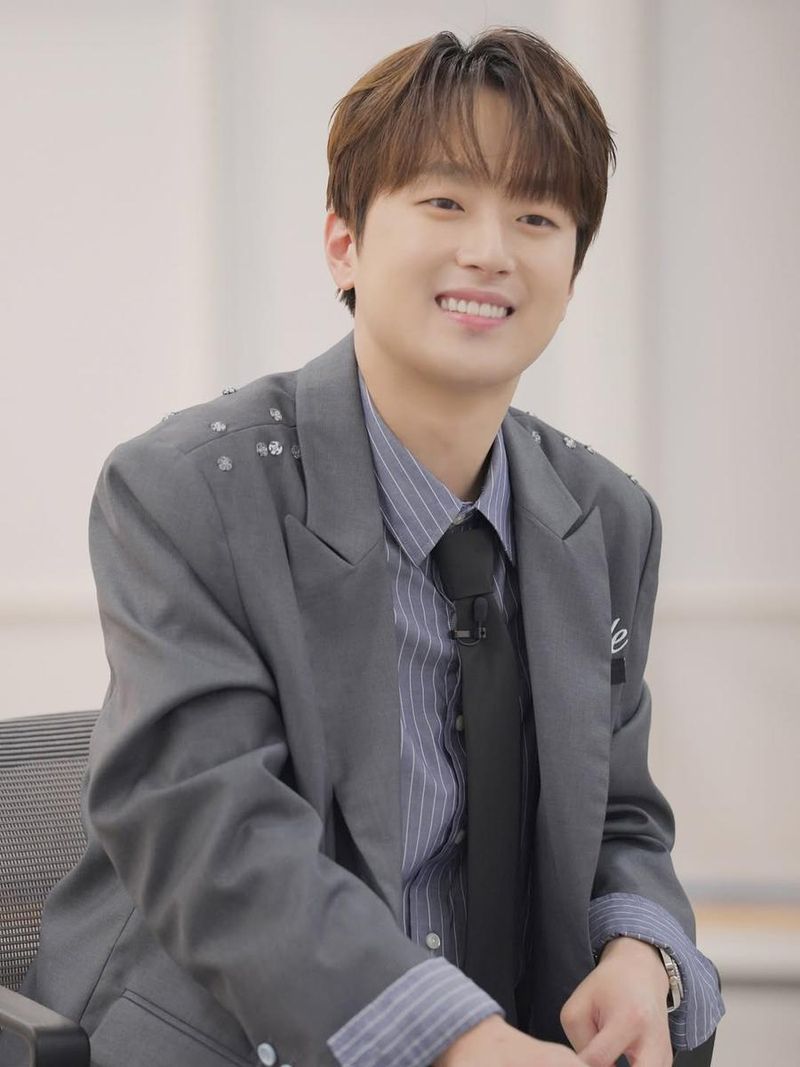 이찬원/오피셜