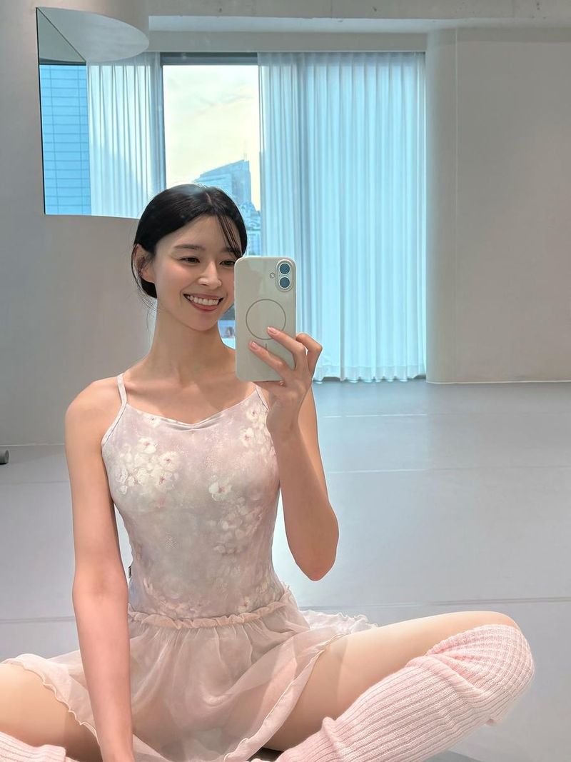 배우 권나라 인스타그램