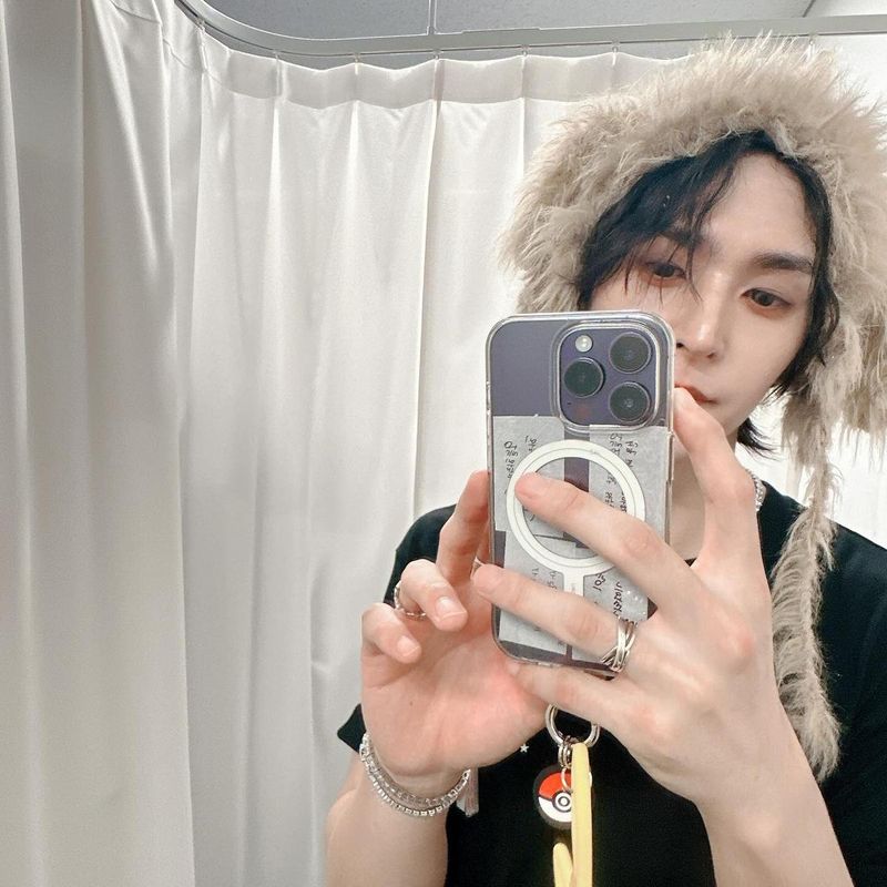 그룹 하이라이트 손동운 인스타그램