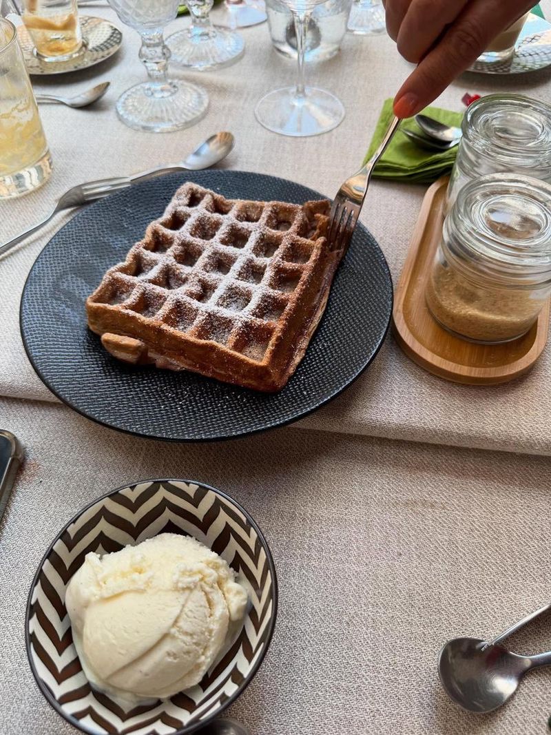 배우 황신혜 인스타그램